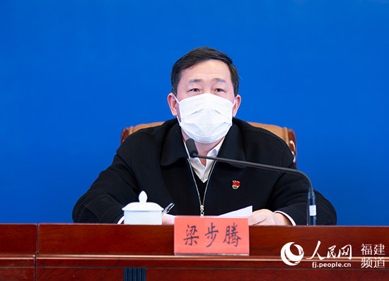 福建pg电子官网党组成员、副局长梁步腾.jpg