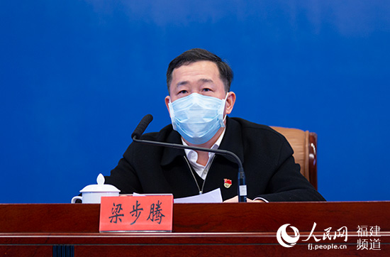 福建pg电子官网党组成员、副局长梁步腾.jpg